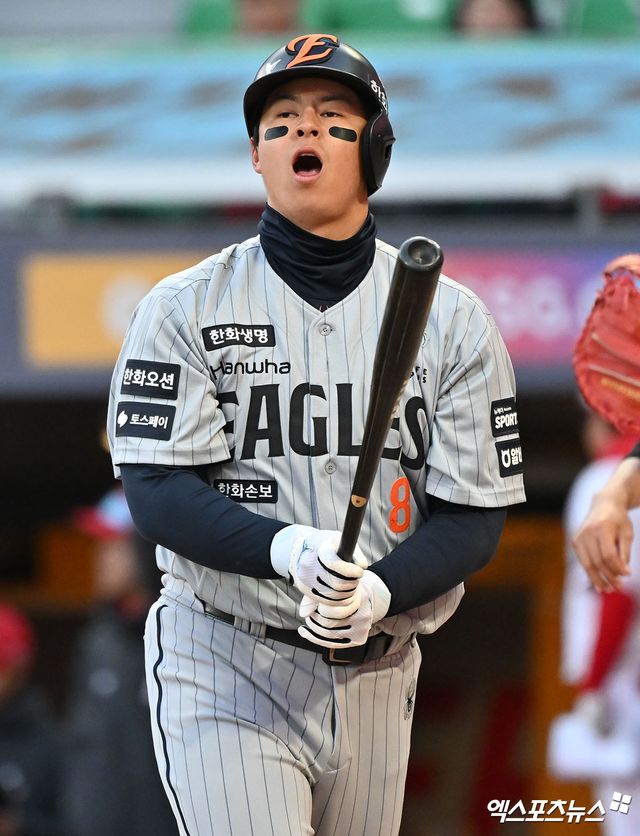 7일 오후 인천SSG랜더스필드에서 열린 '2026 신한 SOL Bank KBO리그' 한화 이글스와 SSG 랜더스의 경기, 1회초 2사 한화 노시환이 헛스윙 삼진을 당하고 있다. 엑스포츠뉴스 DB