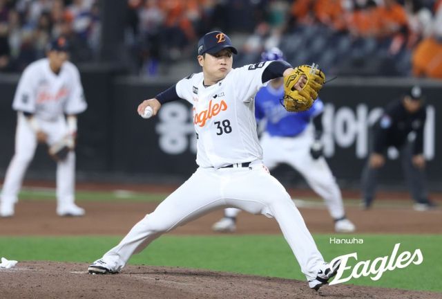 한화 이글스 우완 김종수가 14일 대전 한화생명 볼파크에서 열린 2026 신한 SOL KBO리그 삼성 라이온즈와의 팀 간 1차전에서 1이닝 무실점을 기록했다. 사진 한화 이글스