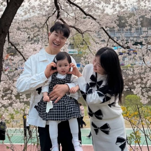 박수홍, 김다예, 딸 가족사진