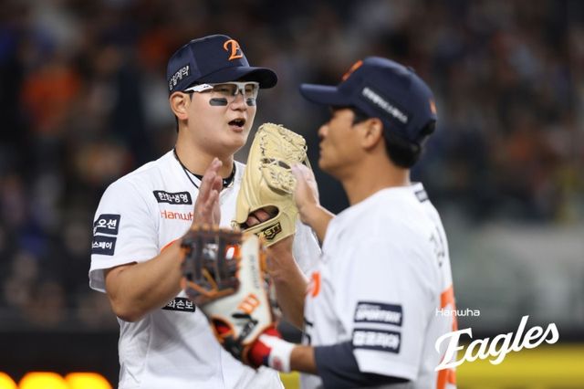 지난 14일 대전 삼성 라이온즈전에서 1이닝 1피안타 6볼넷 1사구 3실점으로 부진했던 한화 이글스 투수 김서현. 사진 한화 이글스