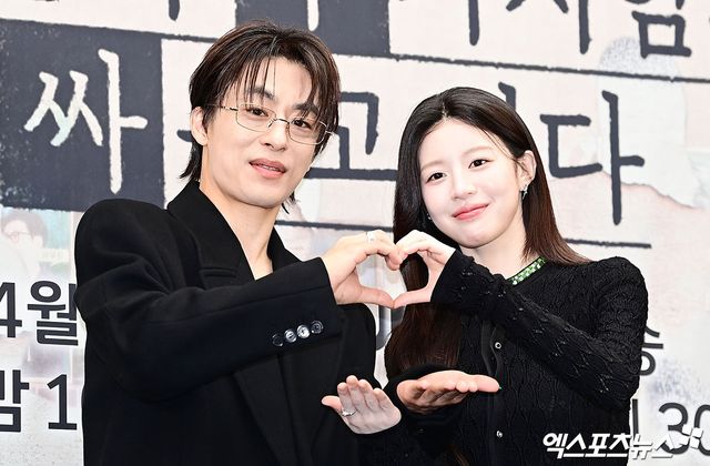 엑스포츠뉴스 박지영 기자, JTBC '모두가 자신의 무가치함과 싸우고 있다' 제작발표회 현장