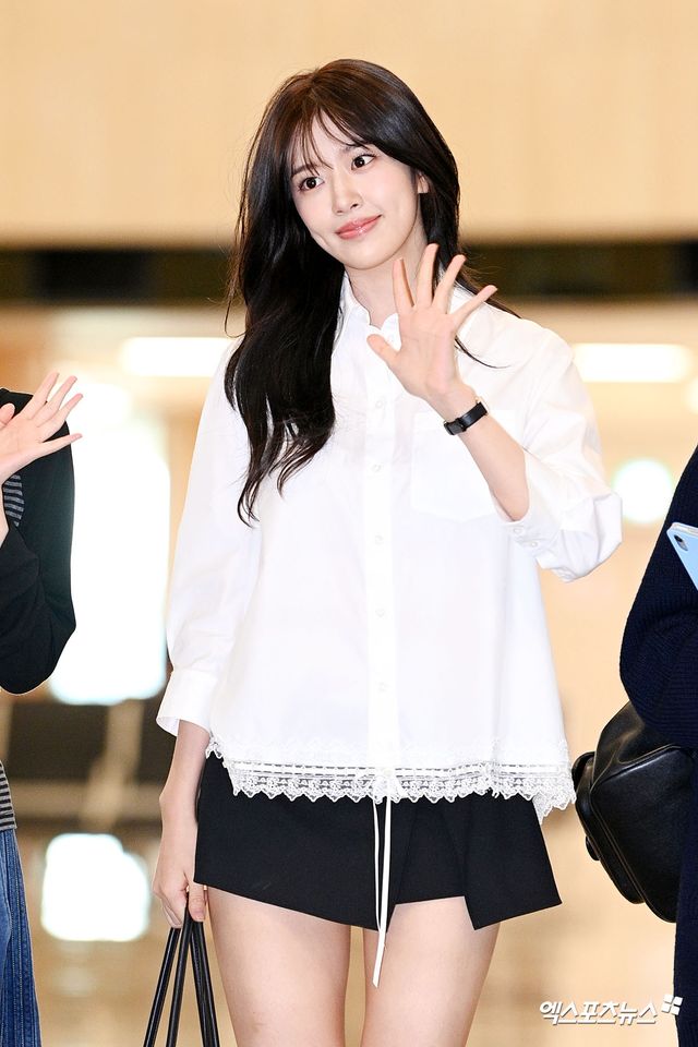 다정다감 손인사