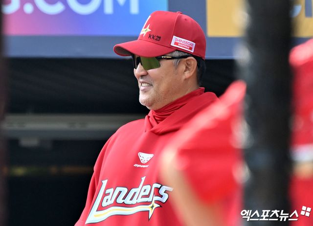 이숭용 감독이 이끄는 SSG 랜더스가 21일 대구 삼성 라이온즈파크에서 열린 2026 신한 SOL KBO리그 삼성 라이온즈와의 팀 간 1차전에서 5-4로 이겼다.
