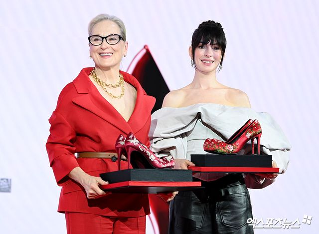 메릴 스트립-앤 해서웨이, 엑스포츠뉴스DB