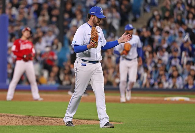 삼성 라이온즈 외국인 투수 잭 오러클린이 23일 대구 삼성라이온즈파크에서 열린 2026 신한 SOL KBO리그 SSG 랜더스와의 팀 간 3차전에 선발등판, 6이닝 2실점 1자책으로 호투했다. 사진 삼성 라이온즈