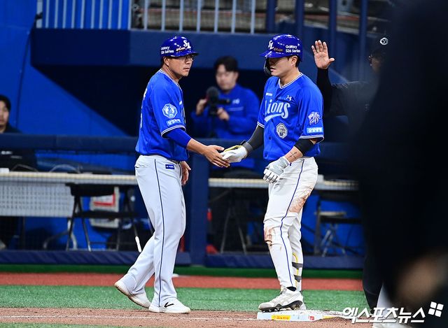 26일 오후 서울 구로구 고척스카이돔에서 열린 '2026 신한 SOL Bank KBO 리그' 삼성 라이온즈와 키움 히어로즈의 경기, 9회초 2사 삼성 류지혁이 3루타를 때려내고 있다. 고척, 박지영 기자
