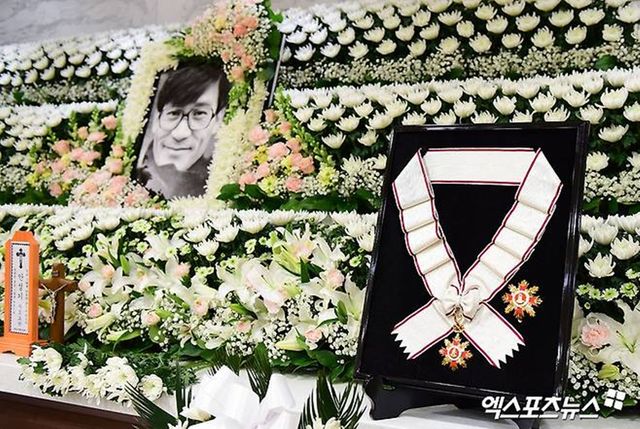 배우 故 안성기 빈소