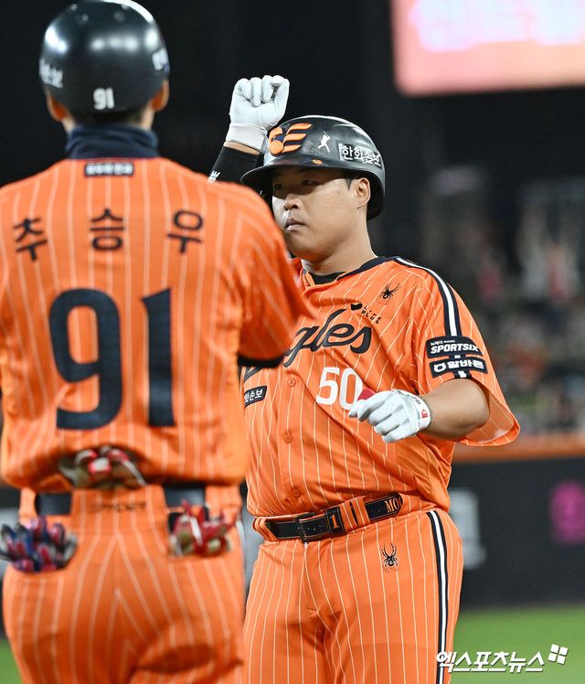 24일 오후 대전 한화생명 볼파크에서 열린 '2026 신한 SOL Bank KBO리그' NC 다이노스와 한화 이글스의 경기, 4회말 1사 1,2루 한화 강백호가 1타점 적시타를 날리고 있다. 엑스포츠뉴스 DB