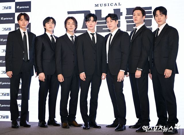 뮤지컬 '그날들' 기자간담회 단체 사진