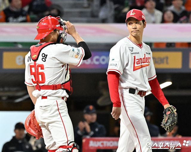 7일 오후 인천SSG랜더스필드에서 열린 '2026 신한 SOL Bank KBO리그' 한화 이글스와 SSG 랜더스의 경기, 3회초 2사 만루 SSG 타케다가 한화 하주석에게 2타점 적시타를 허용한 후 아쉬워하고 있다. 인천, 김한준 기자