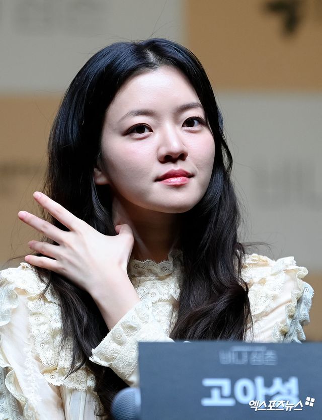 연극 '바냐 삼촌' 고아성