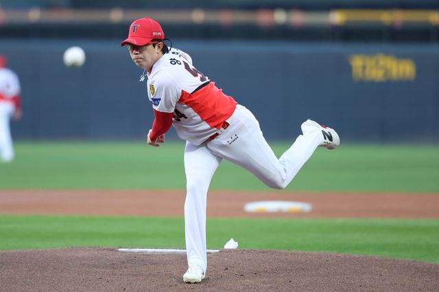 7일 오후 광주-KIA챔피언스필드에서 열린 '2026 신한 SOL KBO리그' 삼성 라이온즈와 KIA 타이거즈의 경기, KIA 선발 양현종이 5⅔이닝 2피안타(1피홈런) 2사사구 3탈삼진 1실점을 기록했다. KIA 타이거즈