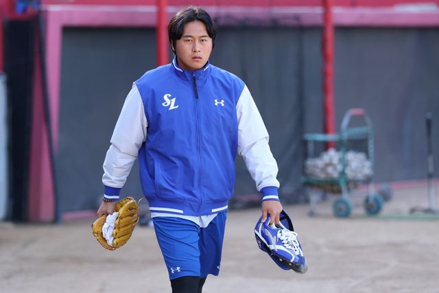 8일 오후 광주-KIA챔피언스필드에서 열린 '2026 신한 SOL KBO리그' 삼성 라이온즈와 KIA 타이거즈의 경기, 삼성 선발 이승현이 2⅔이닝 11피안타(2피홈런) 8사사구 12실점을 기록했다. 이는 개인 한 경기 최다 자책(종전 지난해 4월 18일 대구 롯데 자이언츠전 7자책)이다. 삼성 라이온즈