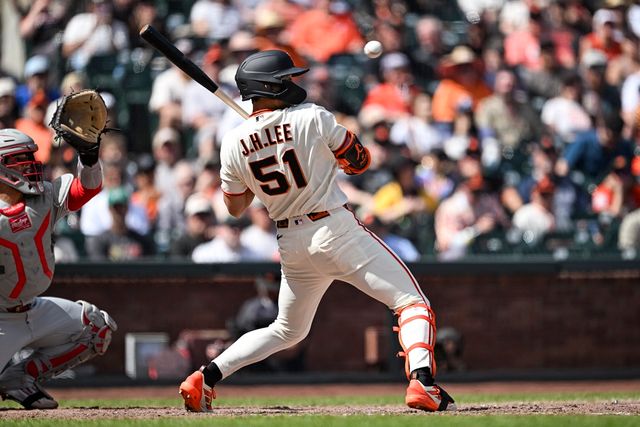 미국 메이저리그 샌프란시스코 자이언츠의 이정후가 9일(한국시간) 미국 캘리포니아주 샌프란시스코의 오라클 파크에서 열린 2026 메이저리그 정규시즌 필라델피아 필리스와 홈 경기에 5번타자 겸 우익수로 선발출전, 4타수 무안타 1삼진을 기록했다. 사진 연합뉴스