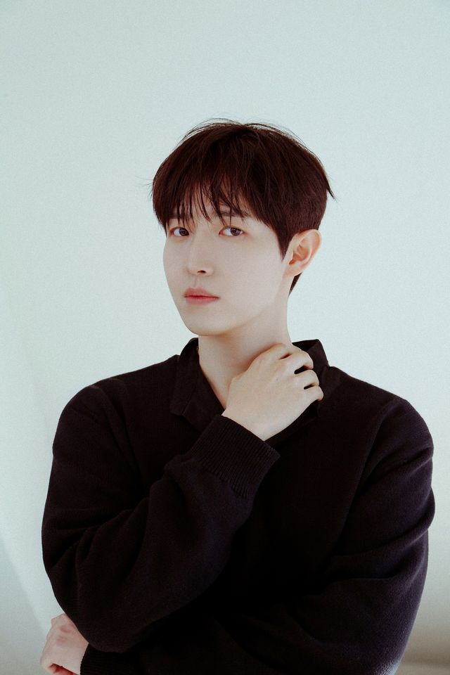 가수 김재환 