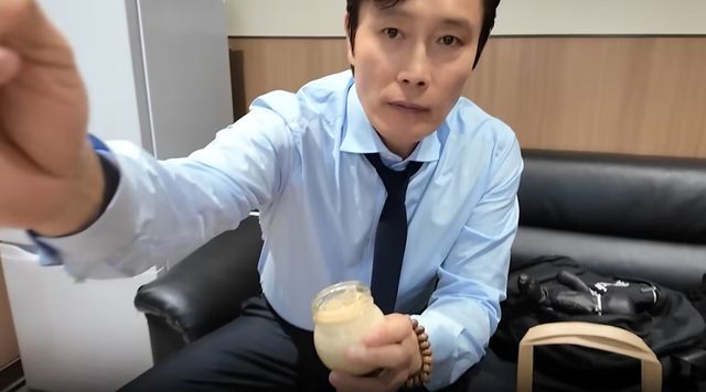 배우 이병헌 