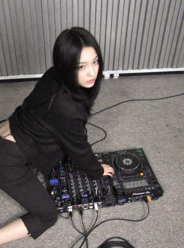 김가연.