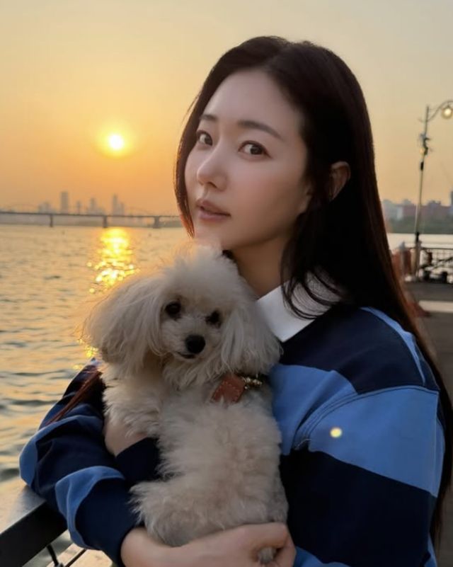 사진 = 배우 김사랑 인스타그램