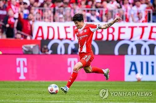 독일을 넘어 유럽 최고 명문 구단 바이에른 뮌헨에 입성한 김민재의 몸값은 어딜 가나 만만치 않은 수준이다.&nbsp; 이탈리아 명문 구단 유벤투스도 김민재의 연봉을 부담스러워 하고 있다.&nbsp; 이적시장 전문 기자 파브리치오 로마노가 지난 1일(한국시간) 김민재가 여러 이탈리아 구단의 관심을 받고 있지만, 반드시 연봉 조정이 필요한 선수라고 전망했다.&nbsp;연합뉴스