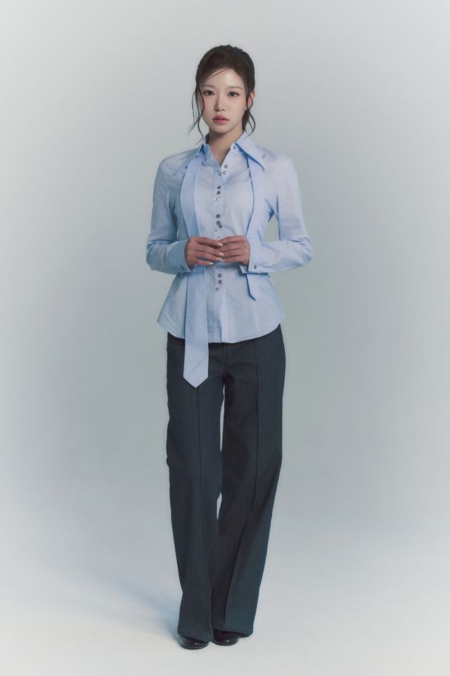 나예.