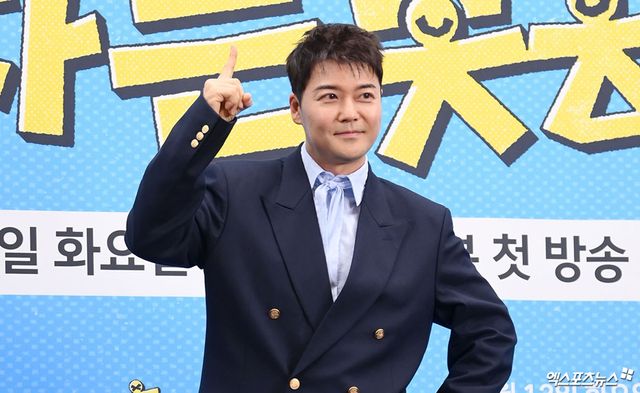 전현무