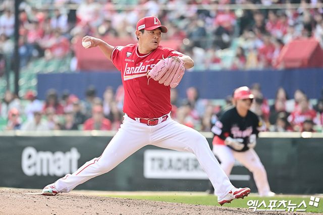 29일 오후 인천SSG랜더스필드에서 열린 '2026 신한 SOL Bank KBO리그' KIA 타이거즈와 SSG 랜더스의 경기, 7회초 2사 1루 SSG 노경은이 역투하고 있다. 엑스포츠뉴스 DB