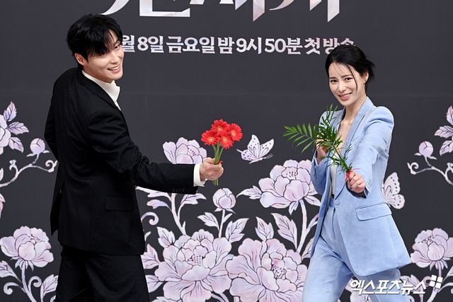 사진 = 엑스포츠뉴스 DB / '멋진 신세계' 제작발표회