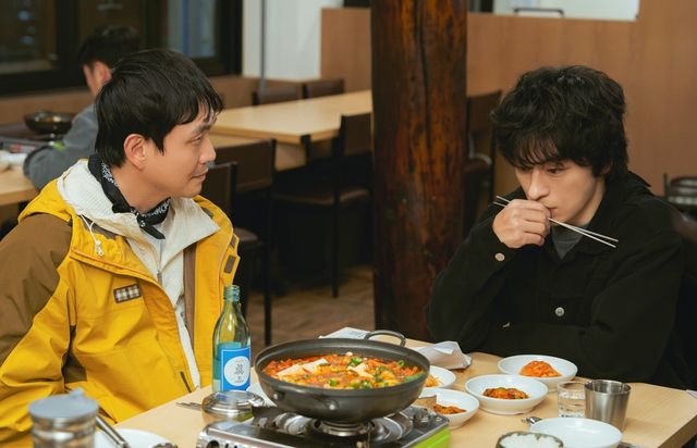 JTBC '모두가 자신의 무가치함과 싸우고 있다'