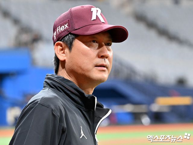 설종진 감독이 이끄는 키움 히어로즈가 29일 서울 고척스카이돔에서 열린 2026 신한 SOL KBO리그 KT 위즈와의 팀 간 7차전에서 1-7로 졌다. 6연패의 수렁에 빠지며 탈꼴찌가 더 어려워졌다. 사진 엑스포츠뉴스 DB