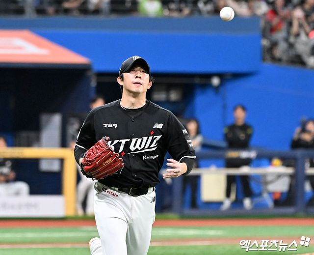 KT 위즈 오원석이 8일 서울 고척스카이돔에서 열린 2026 신한 SOL KBO리그 키움 히어로즈와의 팀 간 4차전에 선발등판, 7이닝 무실점으로 승리투수가 됐다. 사진 김한준 기자