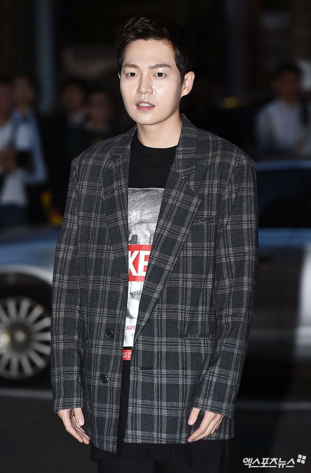 손승원.