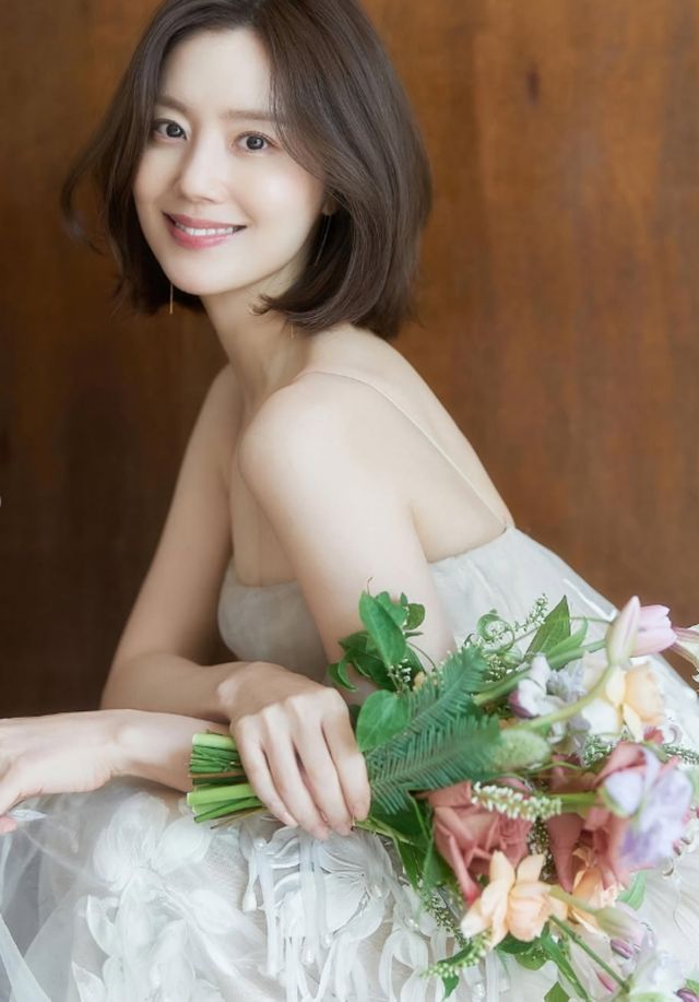 문채원 SNS.