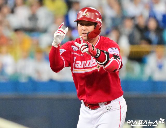 SSG 랜더스 간판타자 최정이 12일 대구 삼성 라이온즈파크에서 열린 2026 신한 SOL Bank KBO리그 삼성 라이온즈와의 팀 간 6차전에서 6회초 결승 솔로 홈런을 기록했다. 사진 엑스포츠뉴스 DB