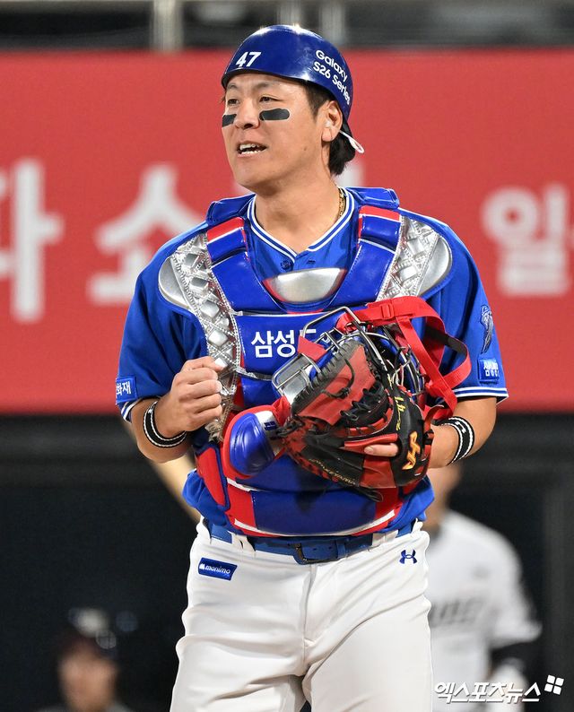 삼성 라이온즈 포수 강민호가 좌측 허리 담 증세로 13일 대구 삼성 라이온즈파크에서 열리는 2026 신한 SOL KBO리그 SSG 랜더스와의 팀 간 7차전에 앞서 1군 엔트리에서 빠졌다. 사진 엑스포츠뉴스 DB