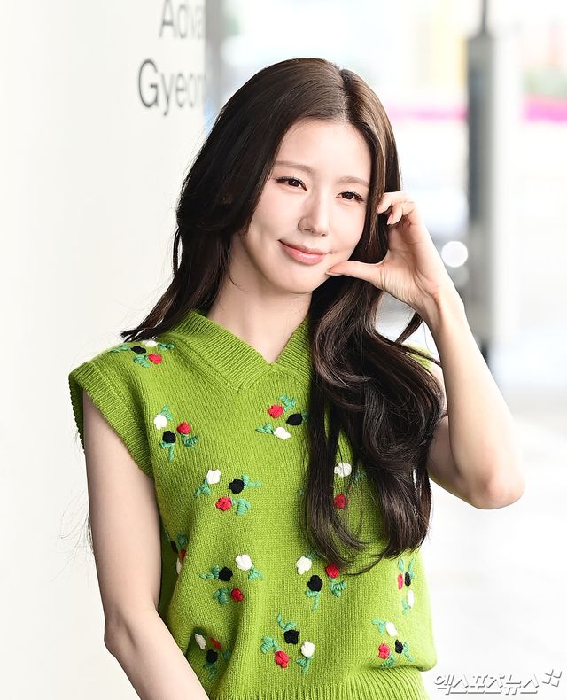 작은 얼굴에 꽉 찬 예쁨