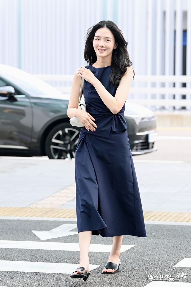 박규영 '시선 사로잡는 확 달라진 분위기'