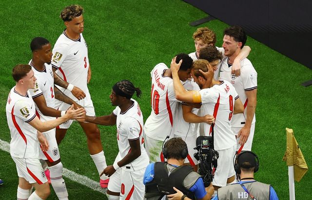 토마스 투헬 감독이 이끄는 잉글랜드 축구 국가대표팀이 18일(한국시간) 미국 알링턴의 댈러스 스타디움에서 열린 2026 북중미 월드컵 L조 1차전에서 크로아티아를 4-2로 이겼다. 사진 연합뉴스