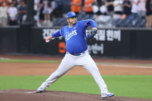삼성 라이온즈 에이스 아리엘 후라도가 19일 대전 한화생명 볼파크에서 열린 2026 신한 SOL 한화 이글스와의 KBO리그 팀 간 7차전에 선발등판, 6이닝 2실점으로 호투했다. 사진 삼성 라이온즈