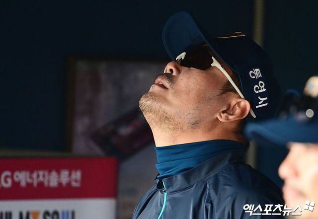 이호준 감독이 이끄는 NC 다이노스가 2일 대구 삼성라이온즈파크에서 열린 2026 신한 SOL KBO리그 삼성 라이온즈와의 팀 간 7차전에서 7-8로 졌다. 올 시즌 삼성과의 7차례 맞대결을 모두 패하면서 고개를 숙였다. 사진 엑스포츠뉴스 DB