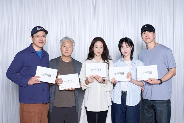 넷플릭스 '퍼스트 닥터'
