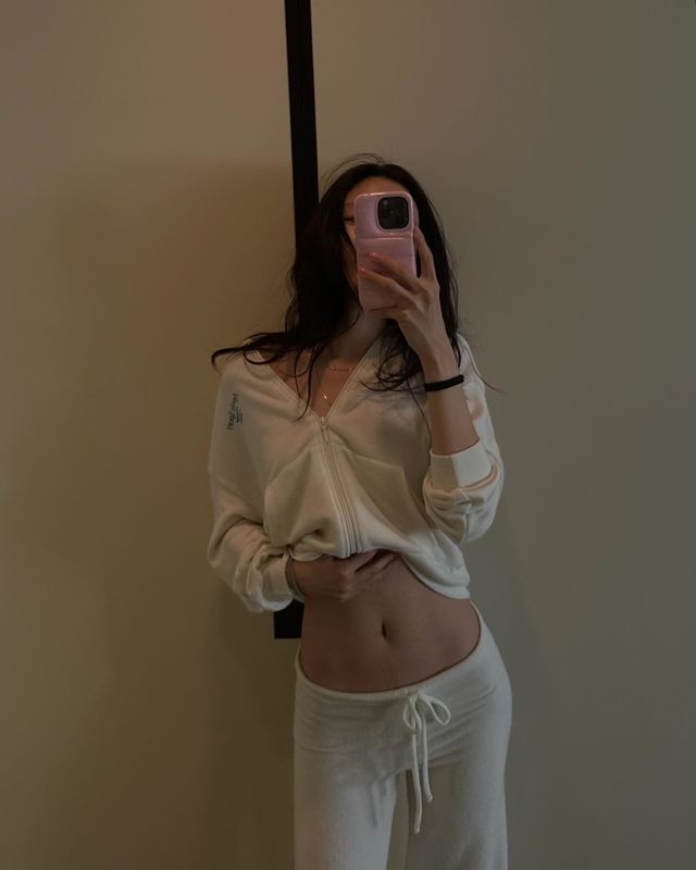 /사진=손나은 인스타그램