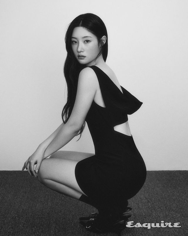 사진=정채연 인스타그램/ 에스콰이어 코리아