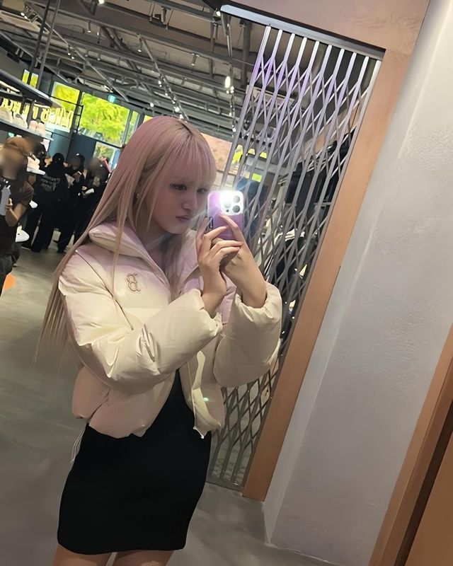 숏패딩과 미니스커트로 완성한 171cm 황금 비율@ive.starship