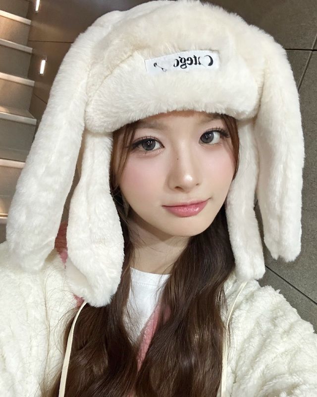 토끼 모자로 러블리함 가득한 설윤의 비주얼@nmixxofficial