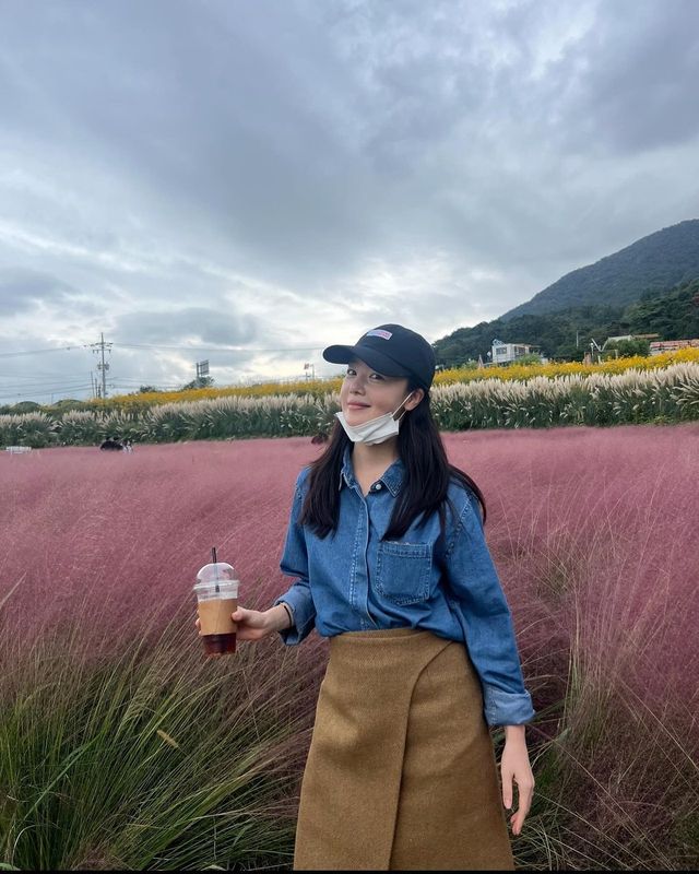 핑크 뮬리와 함께 커피 한 잔, 한선화의 여유로운 가을 하루@shhdaily