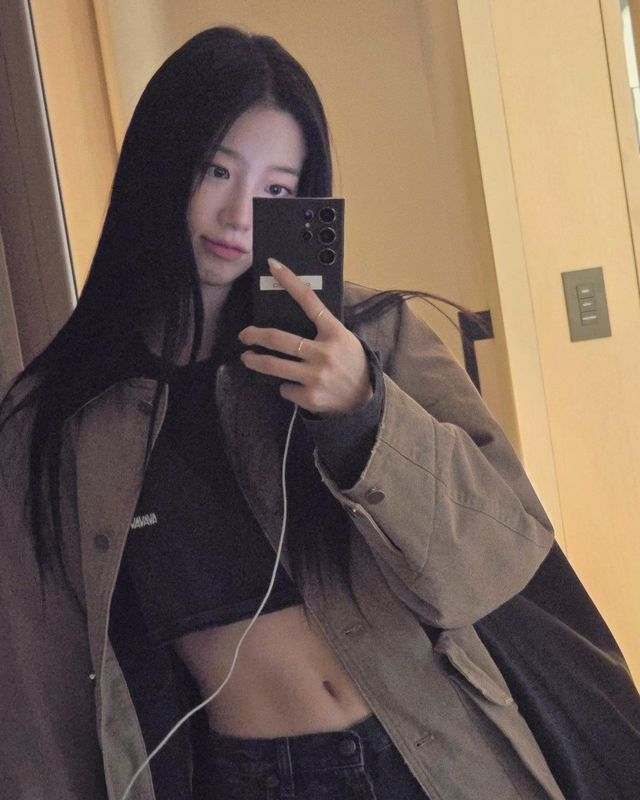 /사진=카즈하 인스타그램