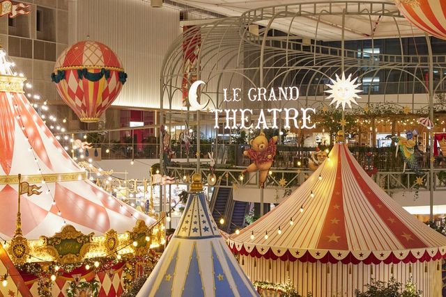 동화 속 서커스 마을을 구현한 더현대 서울의 'LE GRAND THEATER' 공간/사진=페어몬트 앰배서더 서울