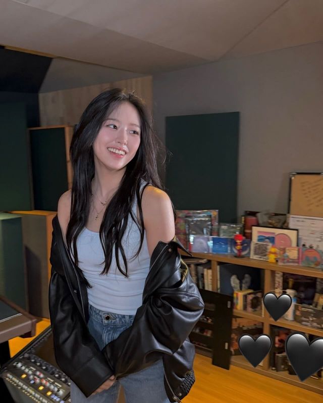 /사진=안유진 인스타그램