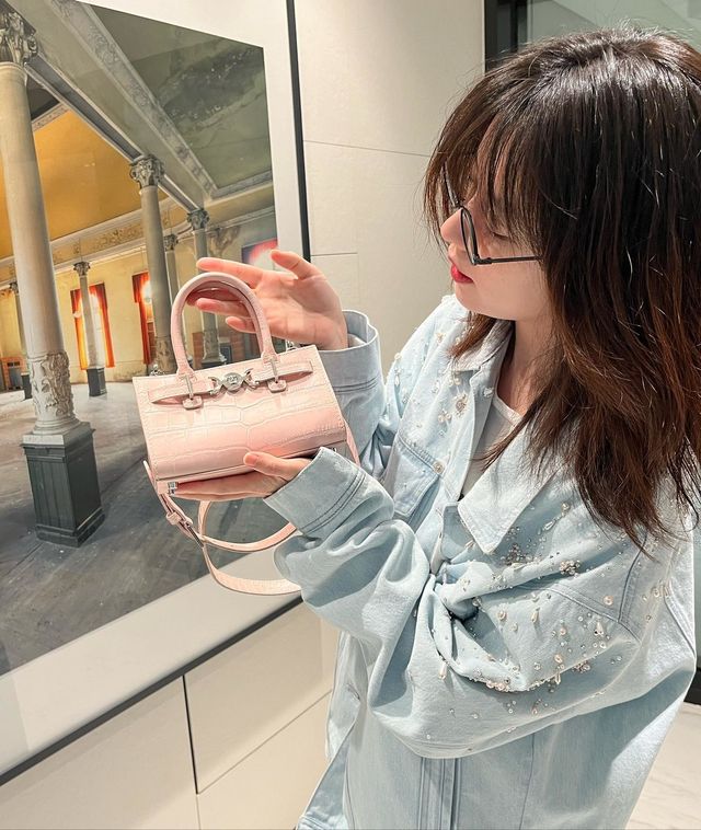 /사진=한효주 인스타그램