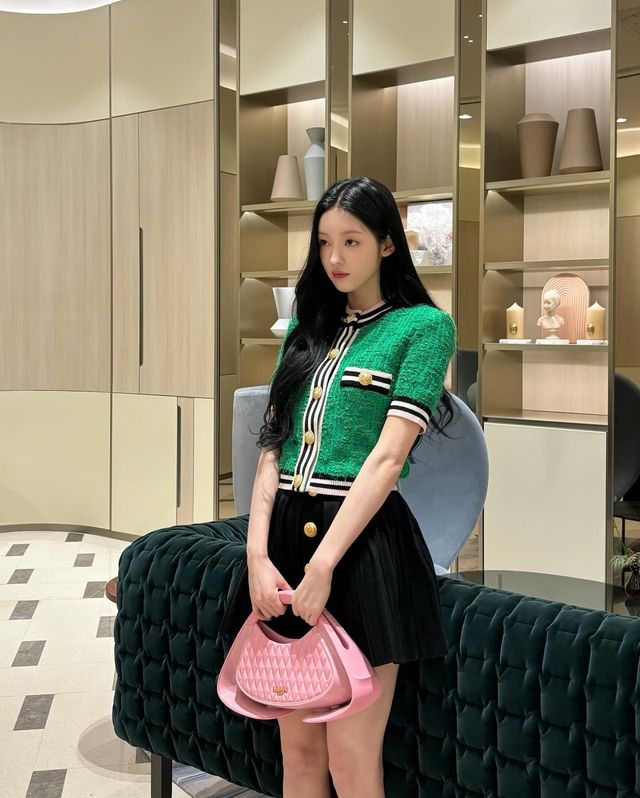 /사진=오마이걸 유아 인스타그램